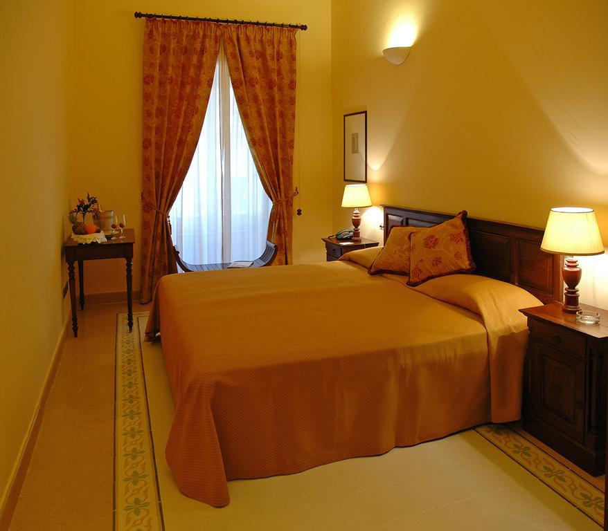 Grand Hotel Delle Terme 泰尔米尼伊梅雷塞 客房 照片